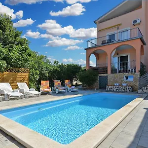 apartments-valbandon-1008.in-istria.net/