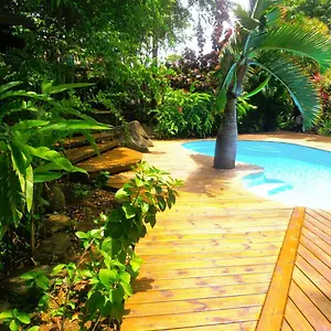 les-manguiers.comcaribbean.com/